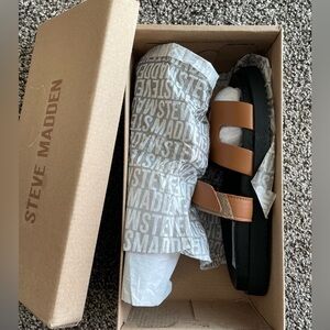 Steve Madden Brown and Black Sandals